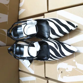 Ir 2021. Jauna Rudens Sieviešu kurpes Norādīja Zebra Modelis Potītes Siksna augstpapēžu Sandales Sieviešu Krāsu Saskaņošanas Duncis Toe kurpes